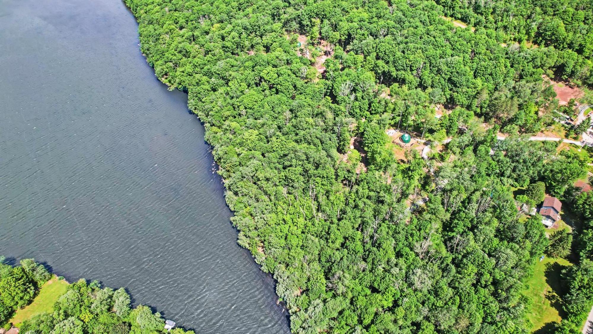 Domes At Catskills Swan Lake Exterior foto