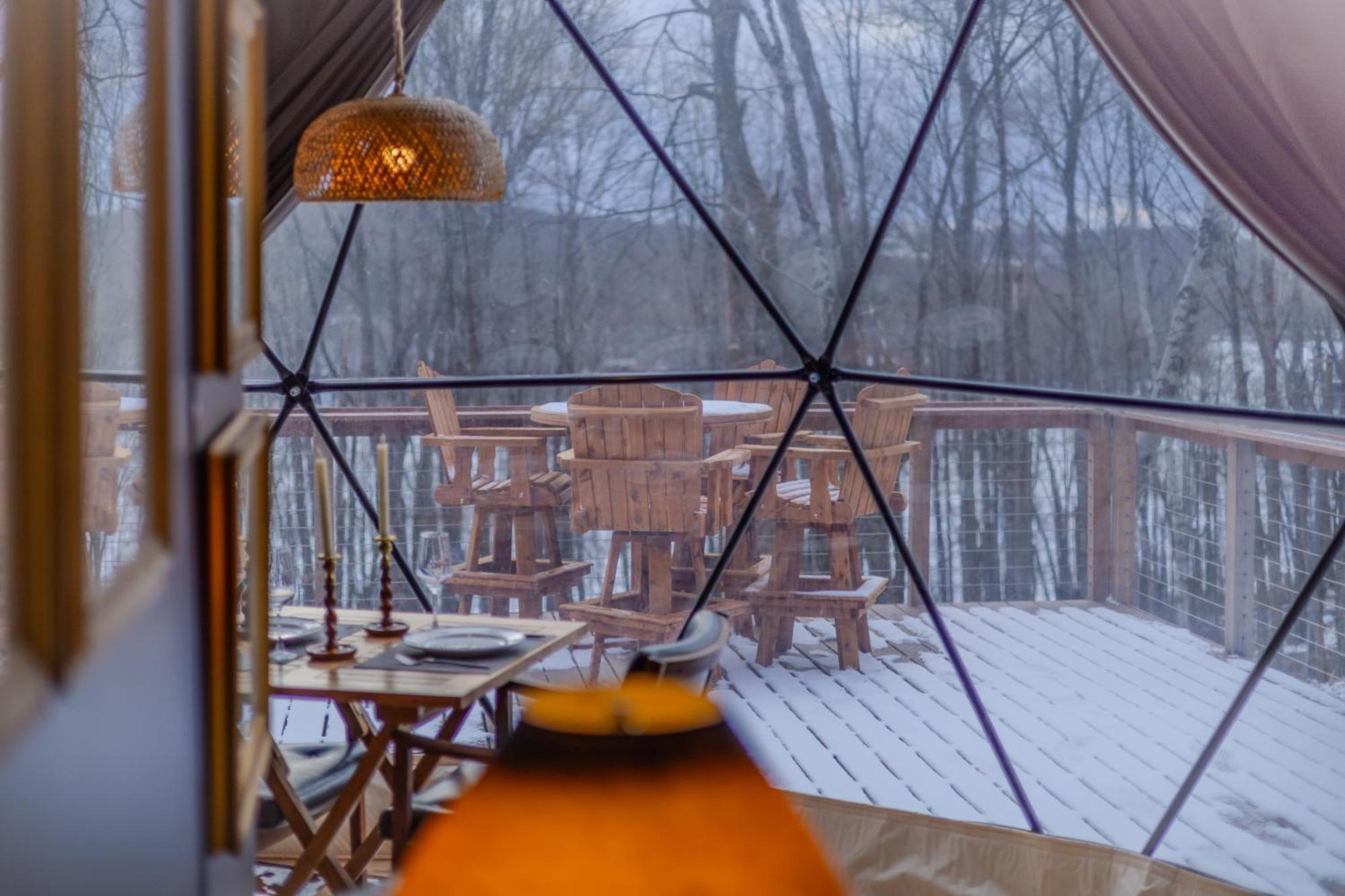 Domes At Catskills Swan Lake Exterior foto